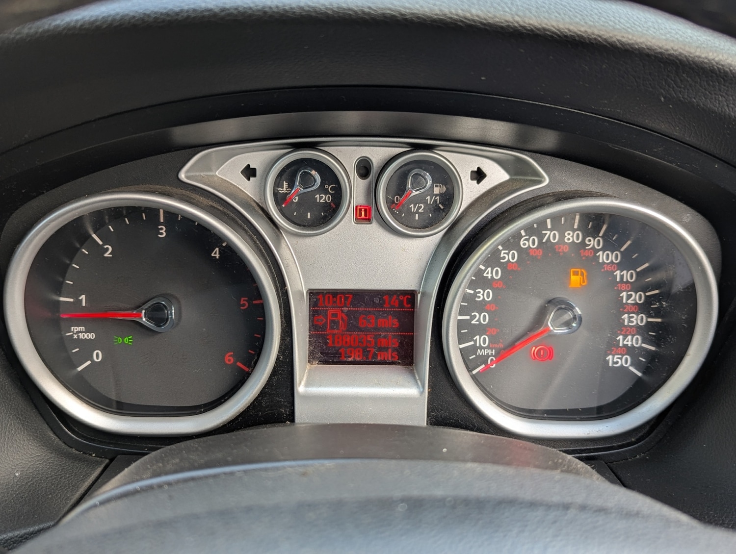 Used Ford Focus 2010 for sale - 76504459: Photo 15