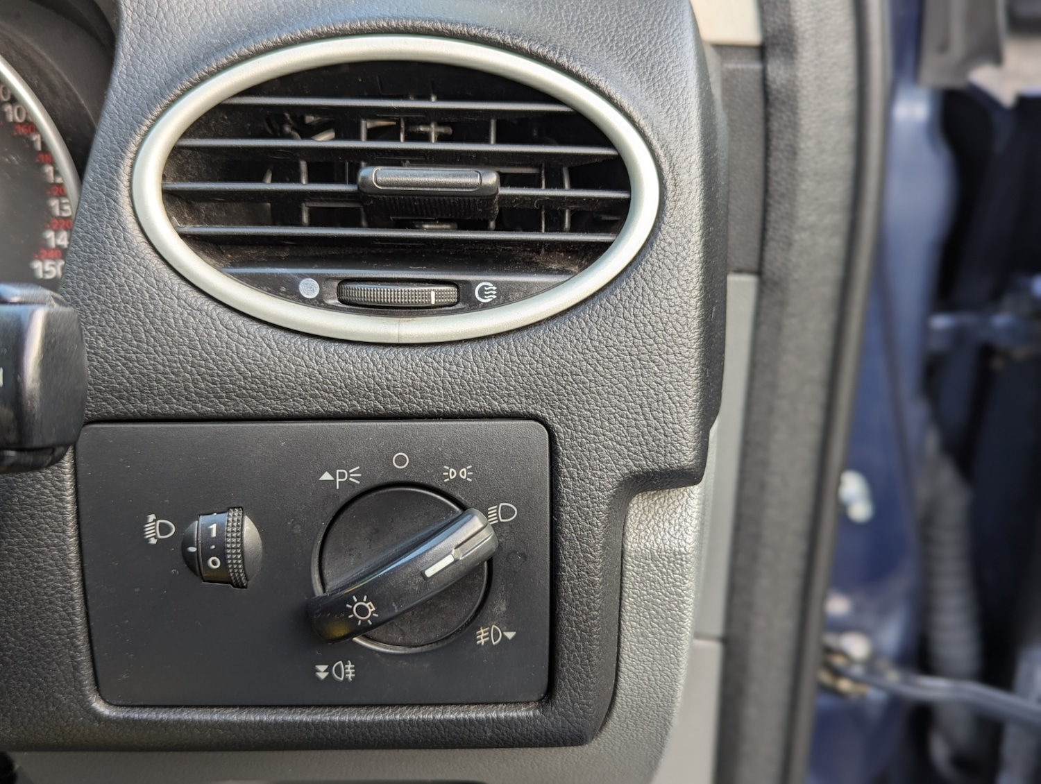 Used Ford Focus 2010 for sale - 76504459: Photo 17