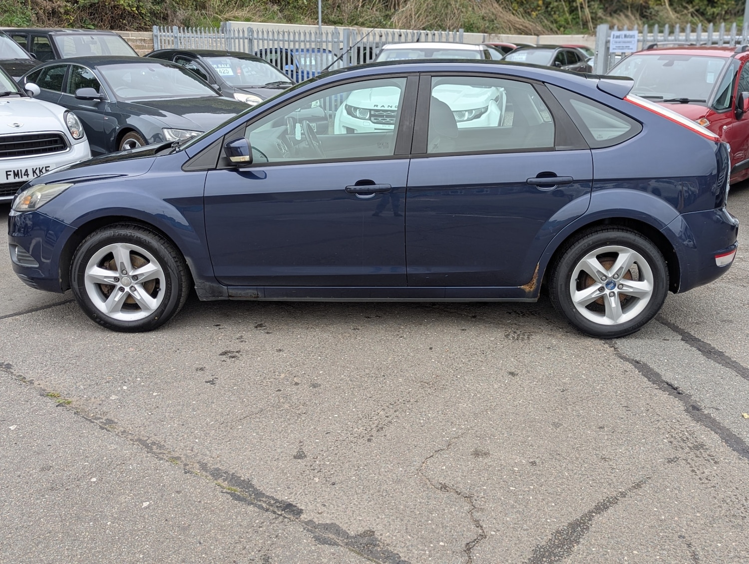 Used Ford Focus 2010 for sale - 76504459: Photo 2