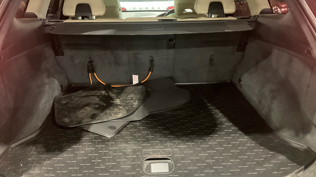 Used Volvo XC60 2013 for sale - 76530906: Photo 12