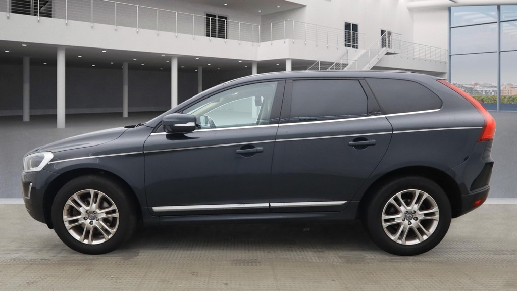 Used Volvo XC60 2013 for sale - 76530906: Photo 3