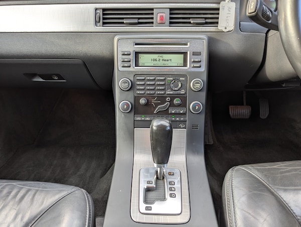 Used Volvo XC70 2009 for sale - 73692375: Photo 12