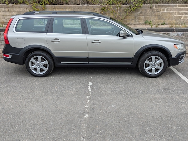 Used Volvo XC70 2009 for sale - 73692375: Photo 6