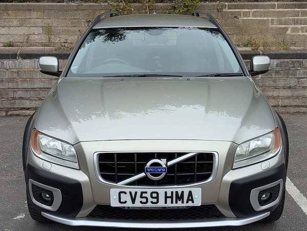Used Volvo XC70 2009 for sale - 73692375: Photo 8