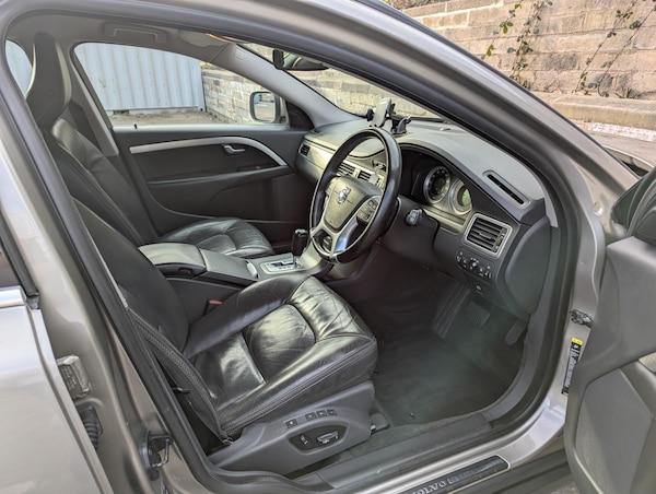 Used Volvo XC70 2009 for sale - 73692375: Photo 9
