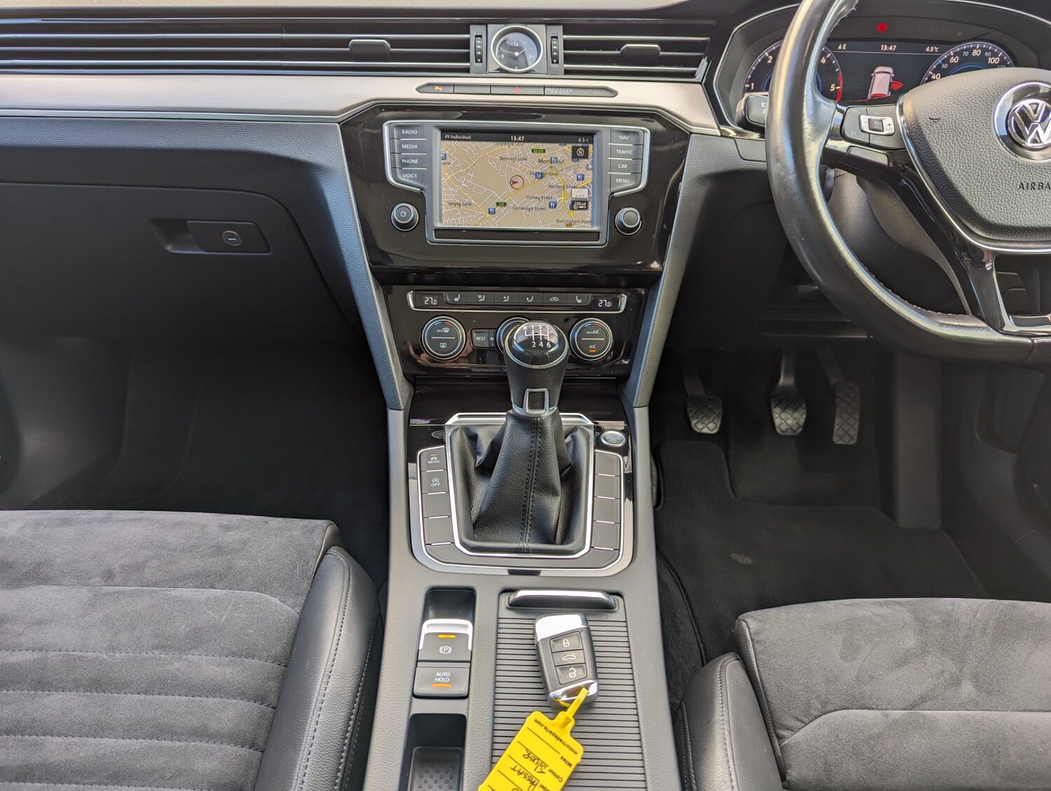 Used Volkswagen Passat 2017 for sale - 76035903: Photo 13