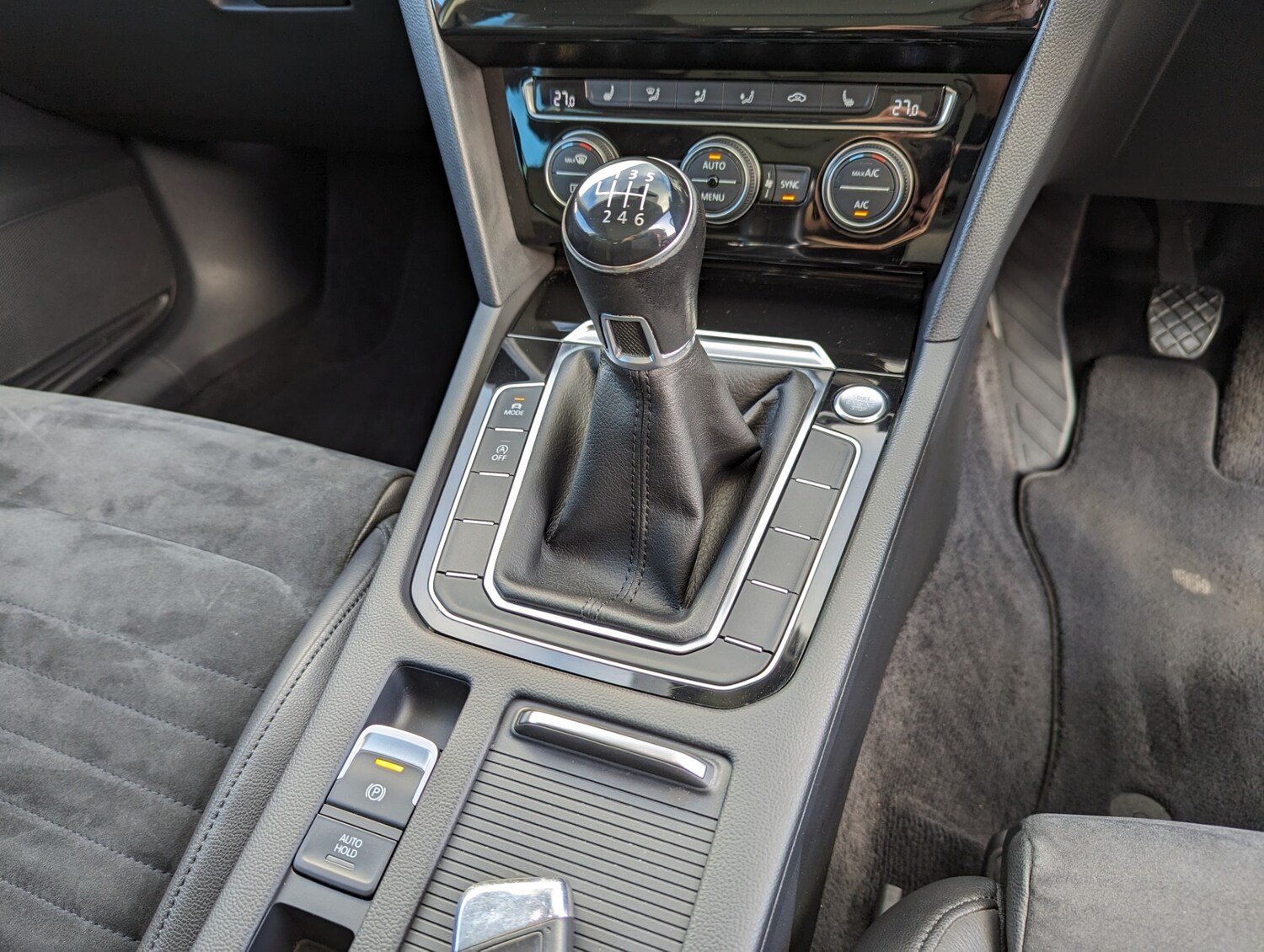 Used Volkswagen Passat 2017 for sale - 76035903: Photo 18