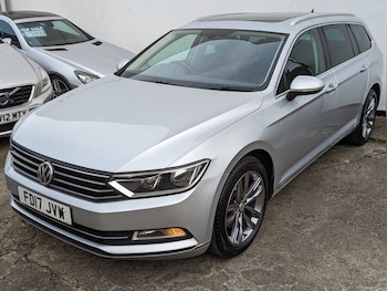 Used Volkswagen Passat 2017 for sale - 76035903: Photo