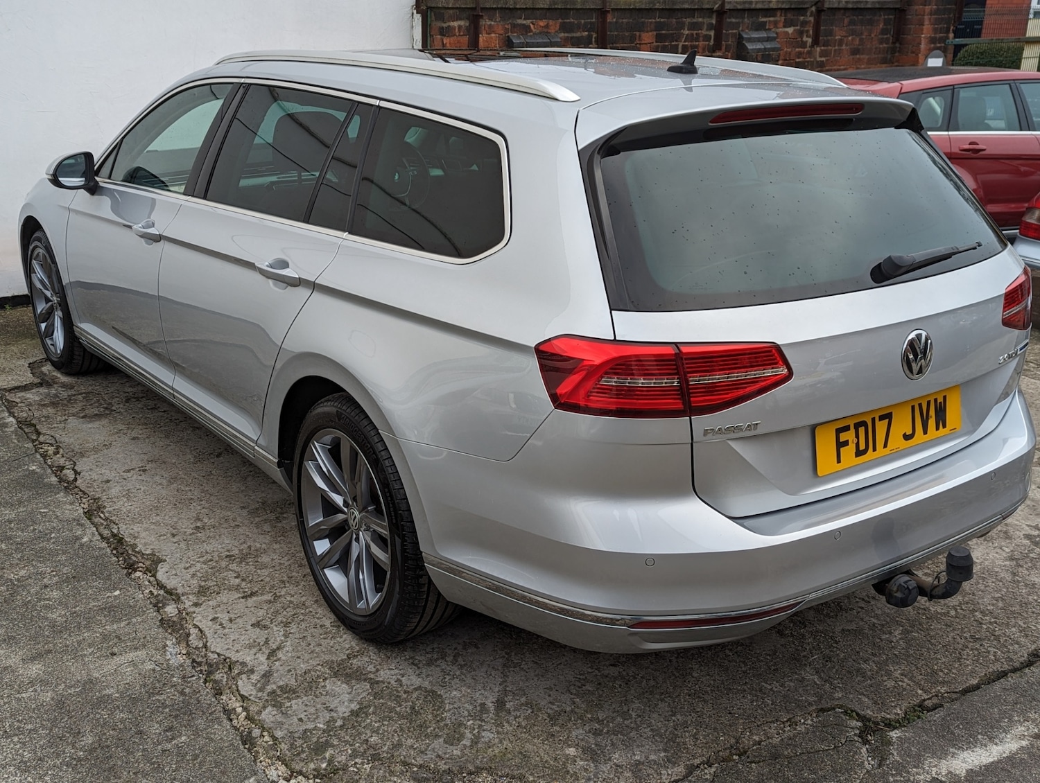 Used Volkswagen Passat 2017 for sale - 76035903: Photo 3