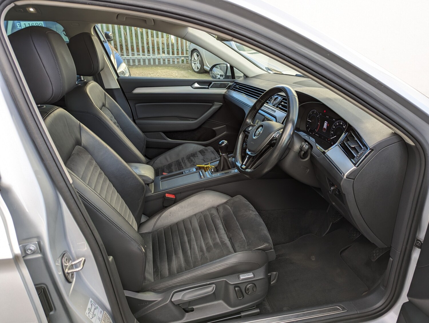 Used Volkswagen Passat 2017 for sale - 76035903: Photo 9