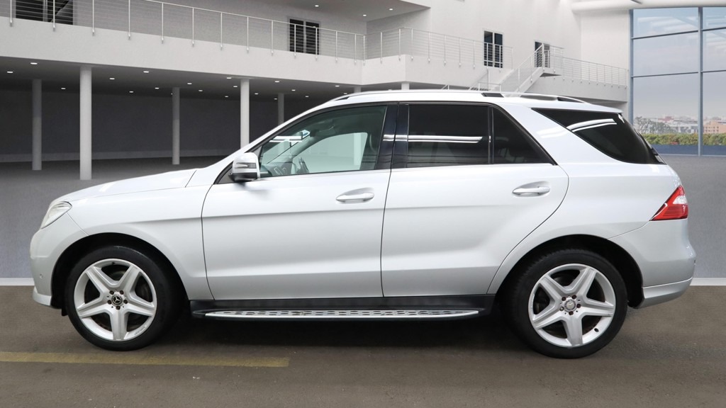 Used Mercedes-Benz M Class 2014 for sale - 77635745: Photo 6