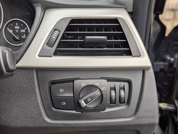 Used BMW 3 Series 2015 for sale - 74723367: Photo 30