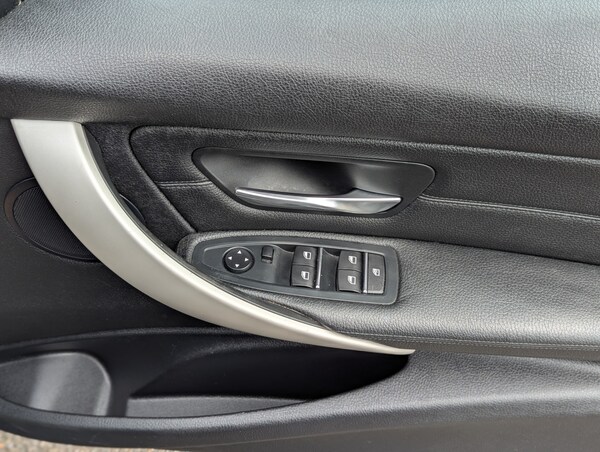 Used BMW 3 Series 2015 for sale - 74723367: Photo 32