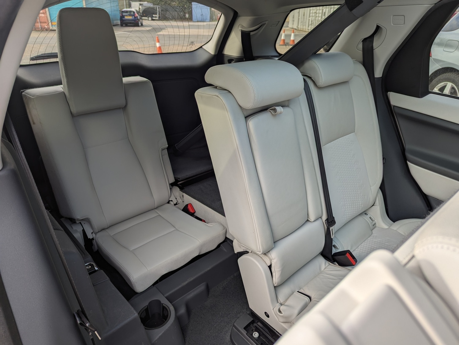 Used Land Rover Discovery Sport 2015 for sale - 76234945: Photo 11