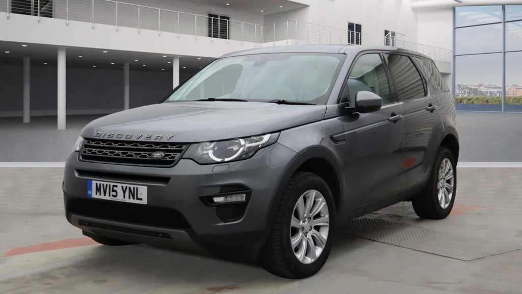 Used Land Rover Discovery Sport 2015 for sale - 76234945: Photo 2