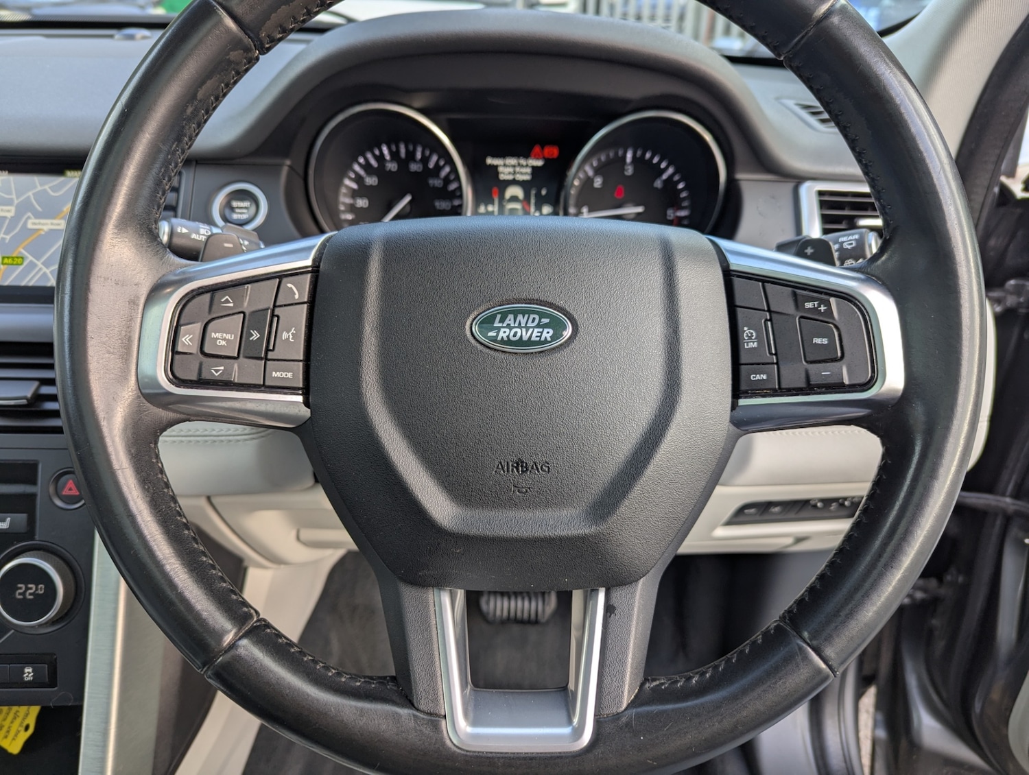 Used Land Rover Discovery Sport 2015 for sale - 76234945: Photo 21