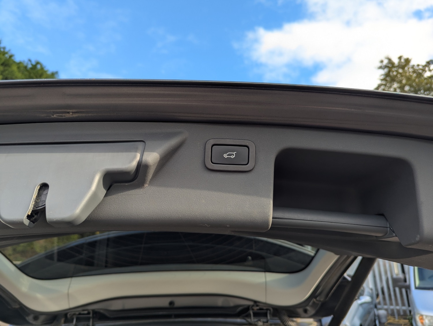 Used Land Rover Discovery Sport 2015 for sale - 76234945: Photo 25