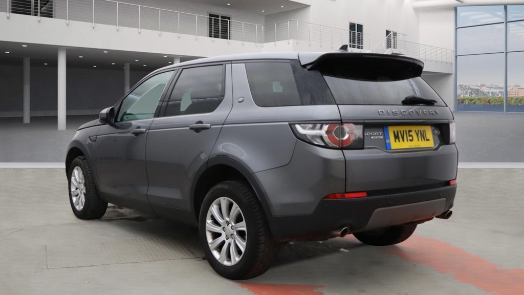 Used Land Rover Discovery Sport 2015 for sale - 76234945: Photo 4