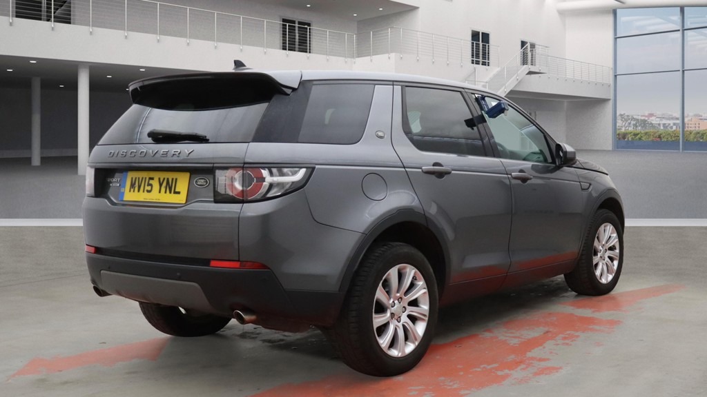 Used Land Rover Discovery Sport 2015 for sale - 76234945: Photo 5