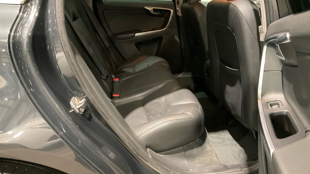 Used Volvo XC60 2014 for sale - 76670928: Photo 14