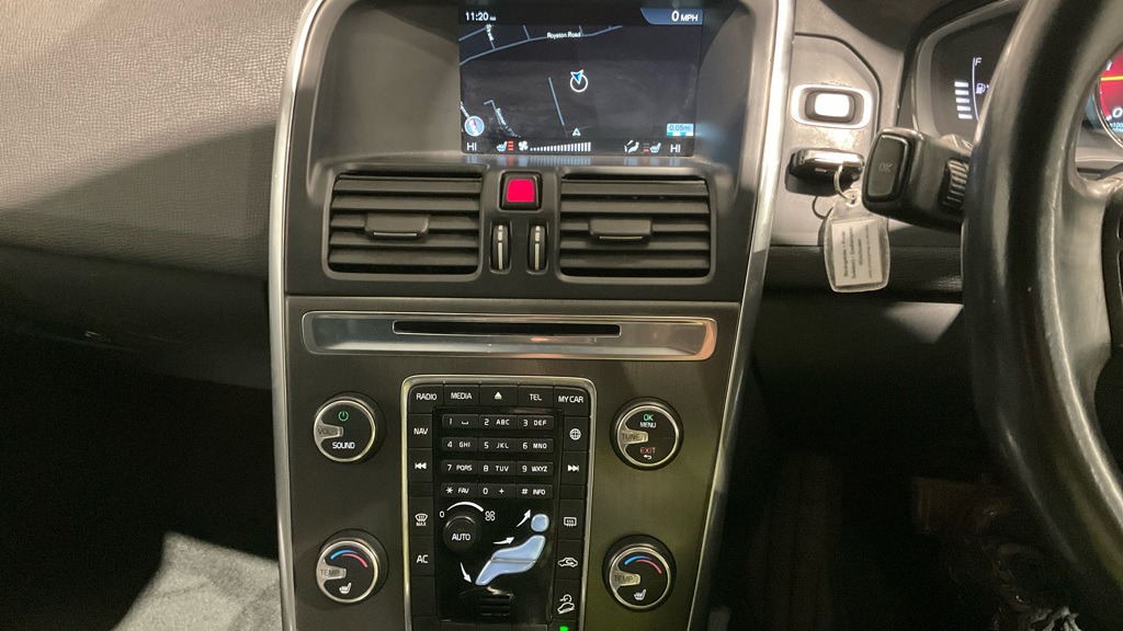 Used Volvo XC60 2014 for sale - 76670928: Photo 16