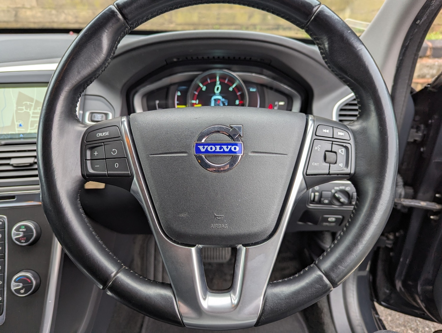 Used Volvo XC60 2014 for sale - 76670928: Photo 18