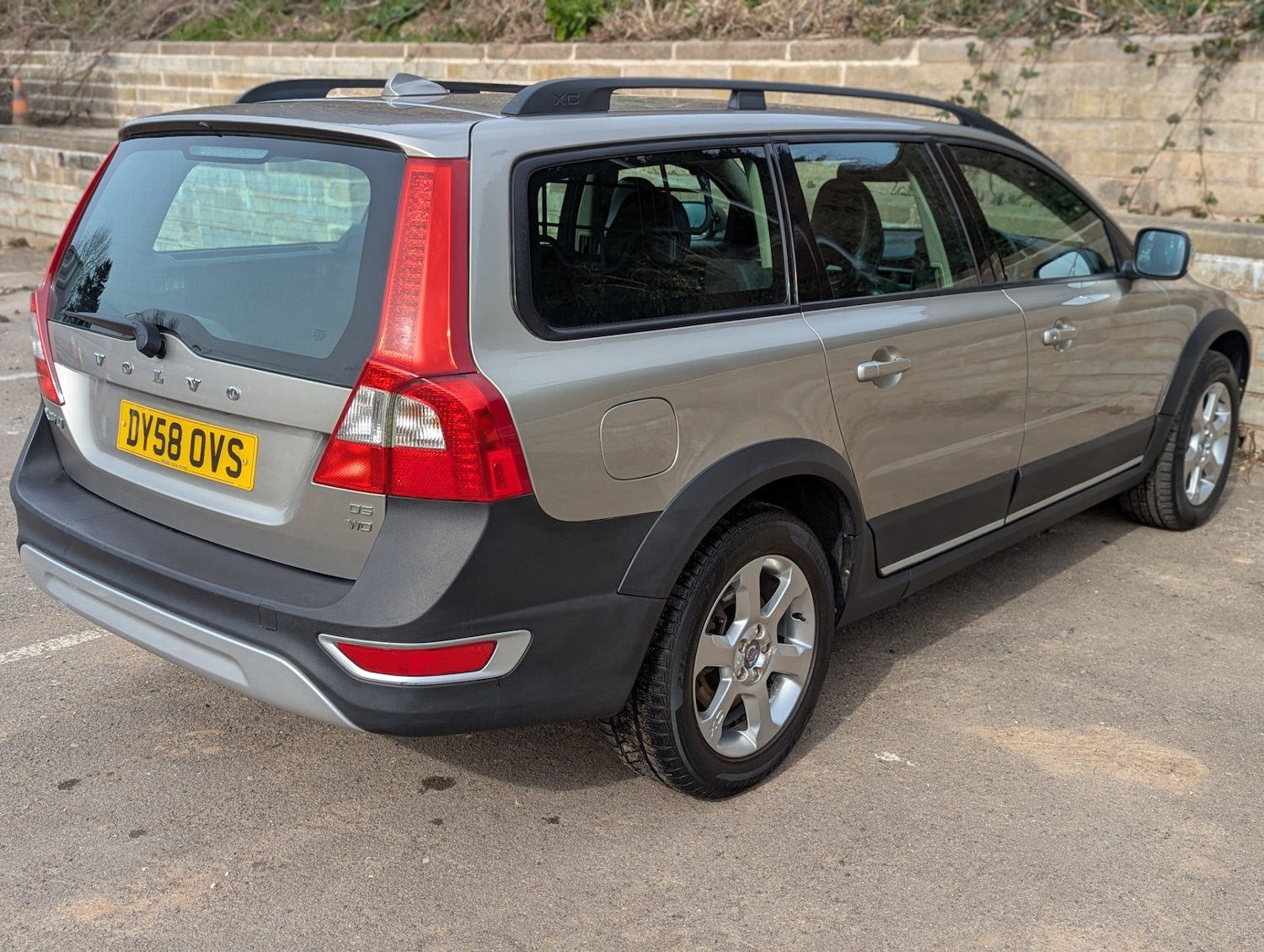 Used Volvo XC70 2008 for sale - 73989808: Photo 5