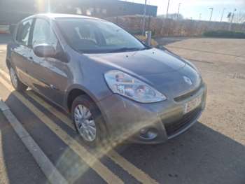 Used Renault Clio 2010 for sale - 74918989: Photo