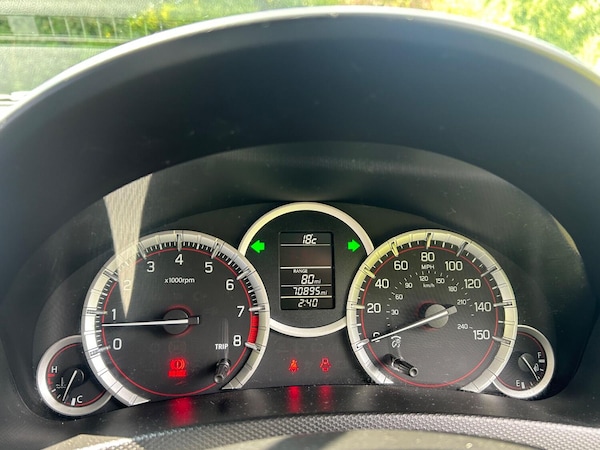 Used Suzuki Swift 2016 for sale - 75418810: Photo 28