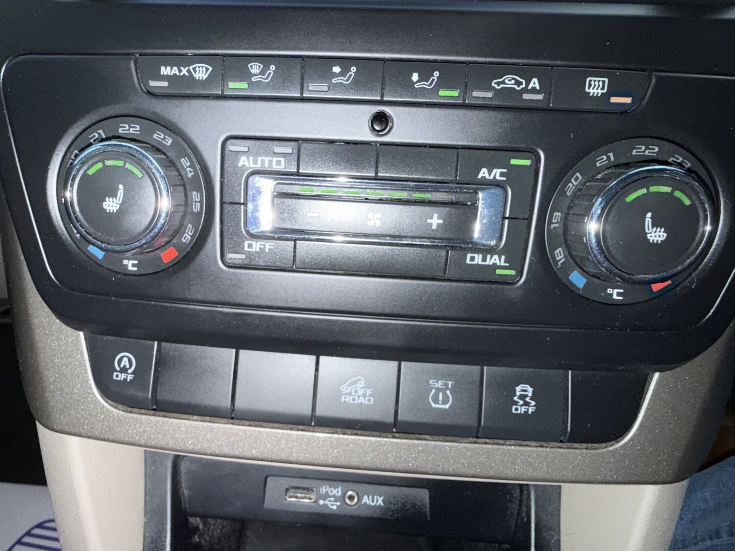 Used Skoda Yeti 2015 for sale - 78213610: Photo 33