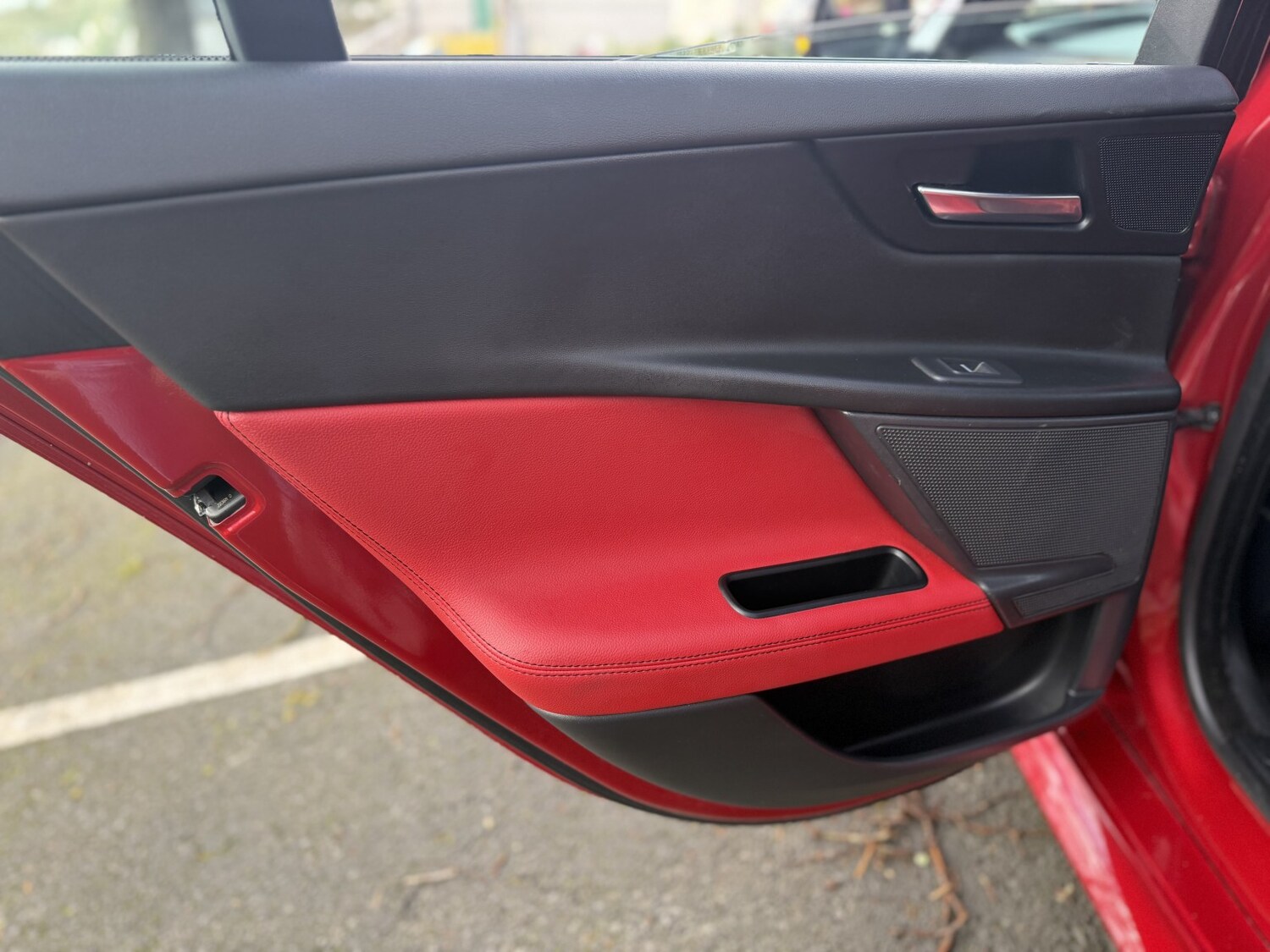 Used Jaguar XE 2016 for sale - 78213584: Photo 15