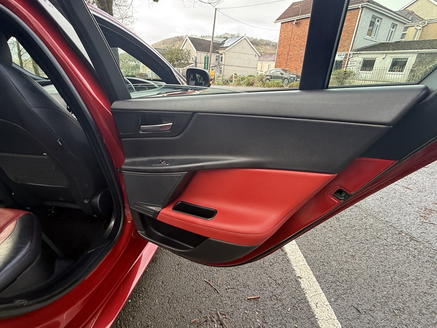 Used Jaguar XE 2016 for sale - 78213584: Photo 22