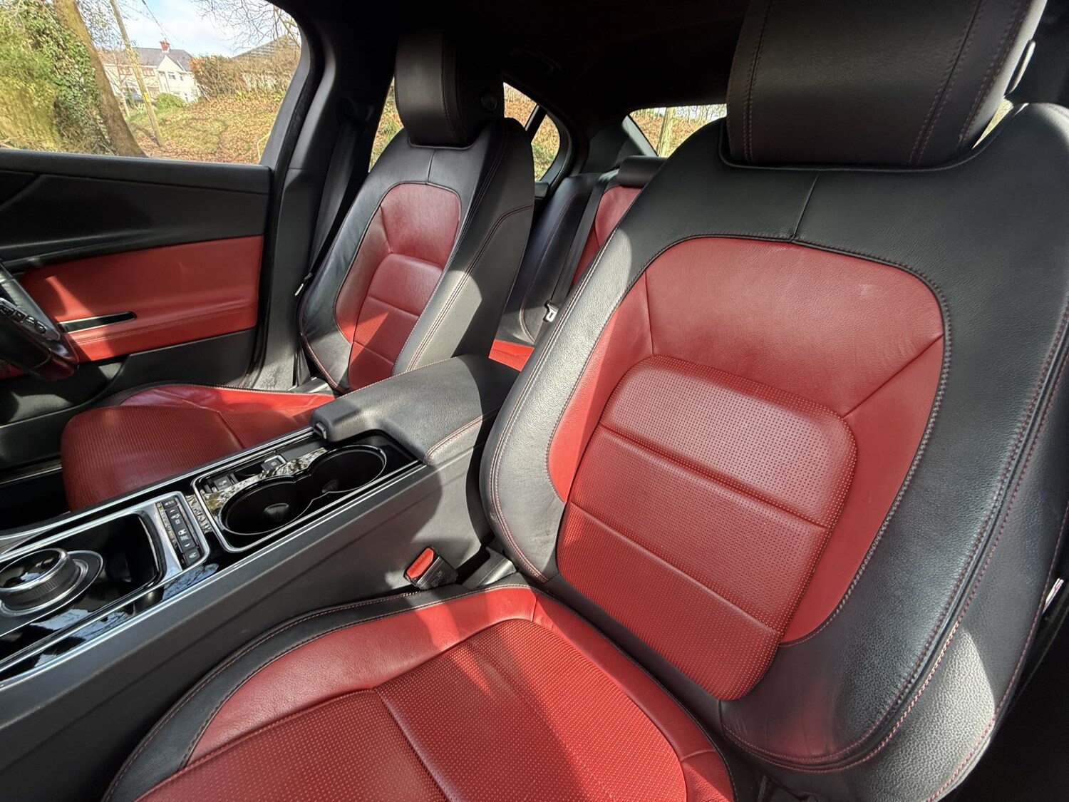 Used Jaguar XE 2016 for sale - 78213584: Photo 26