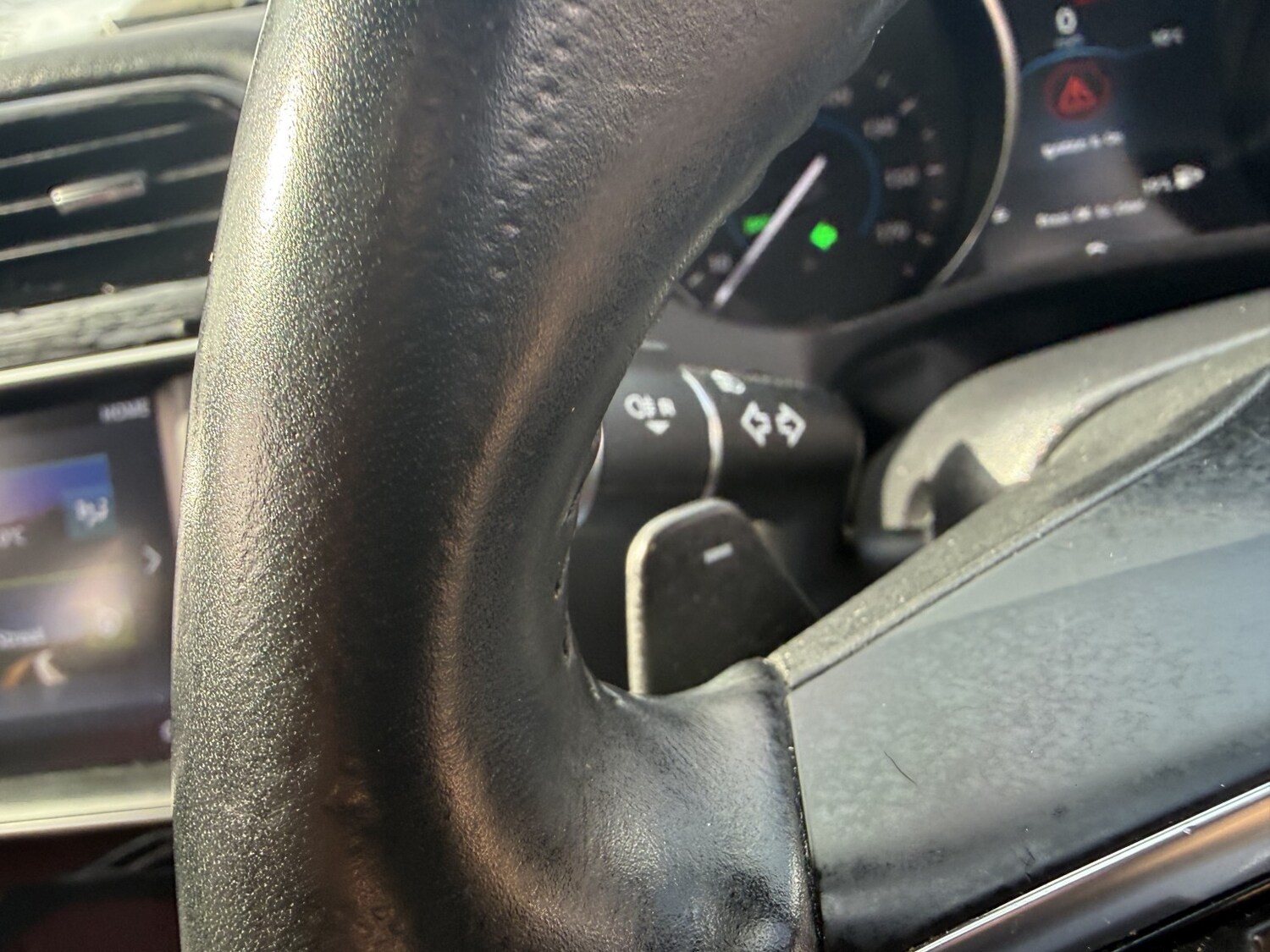 Used Jaguar XE 2016 for sale - 78213584: Photo 35