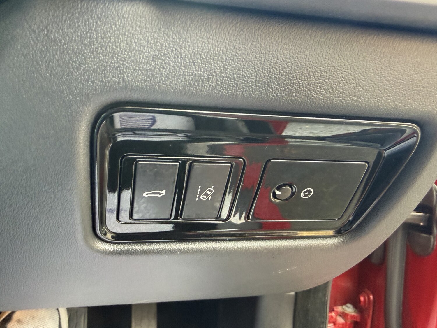 Used Jaguar XE 2016 for sale - 78213584: Photo 41