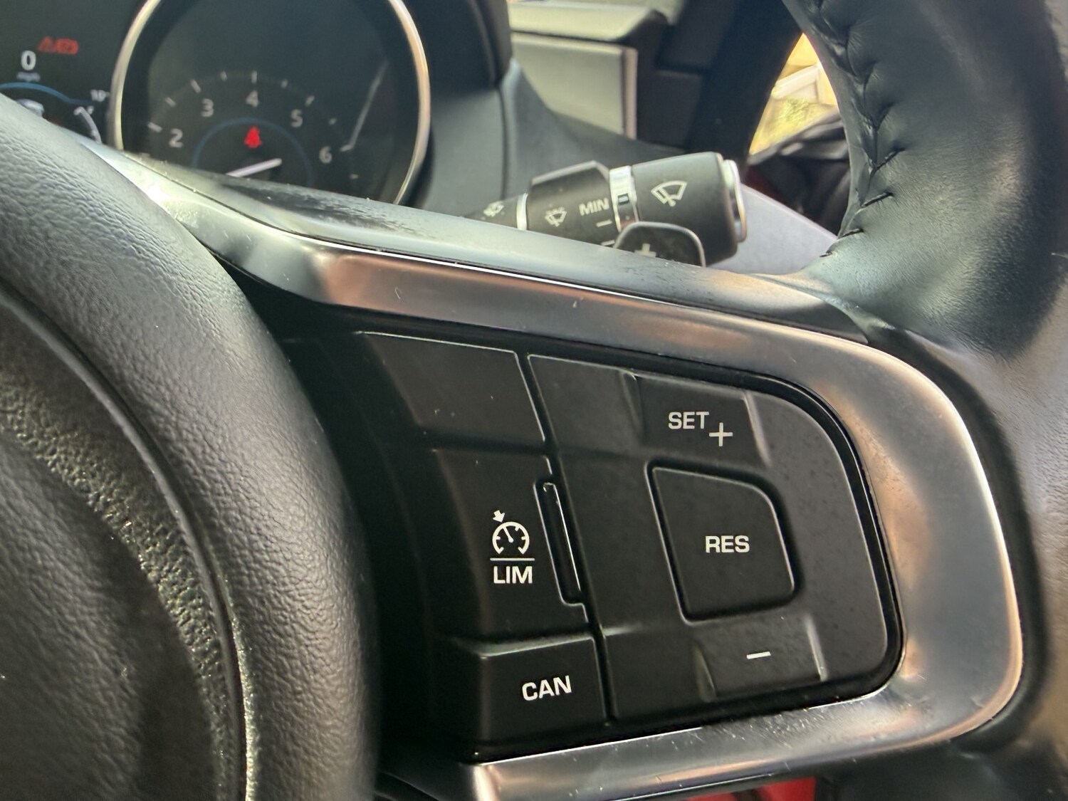 Used Jaguar XE 2016 for sale - 78213584: Photo 42