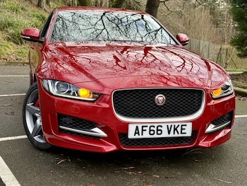 Used Jaguar XE 2016 for sale - 78614197: Photo