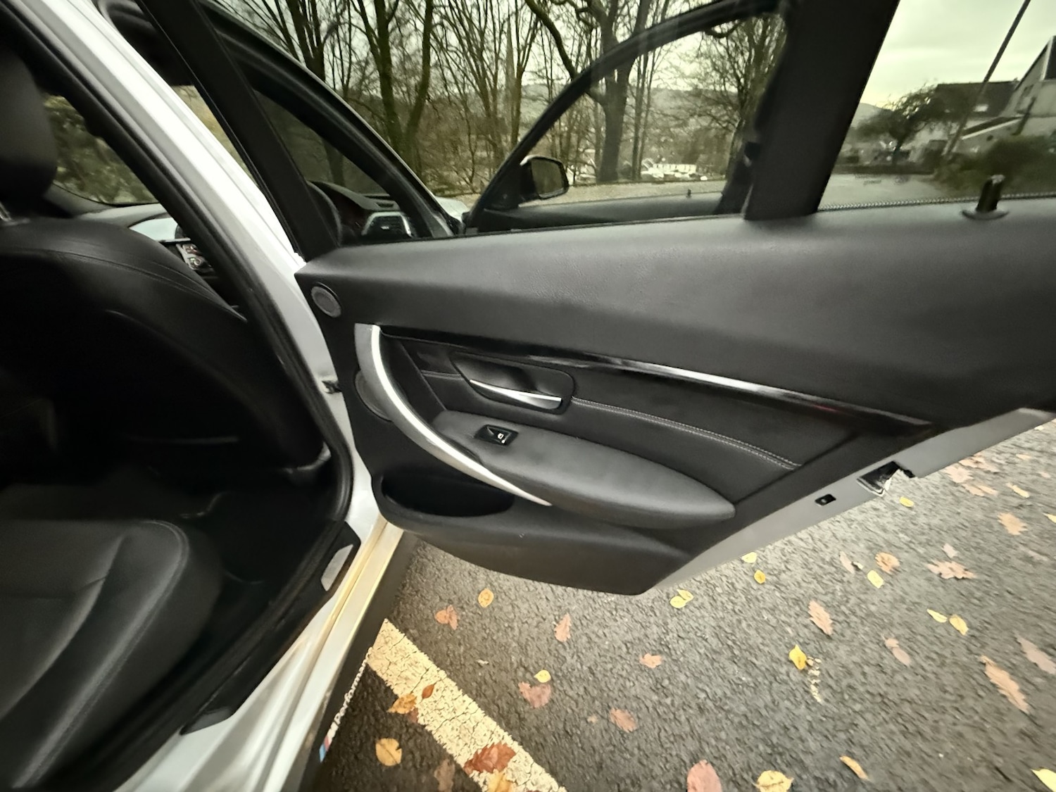 Used BMW 3 Series 2016 for sale - 77073142: Photo 23