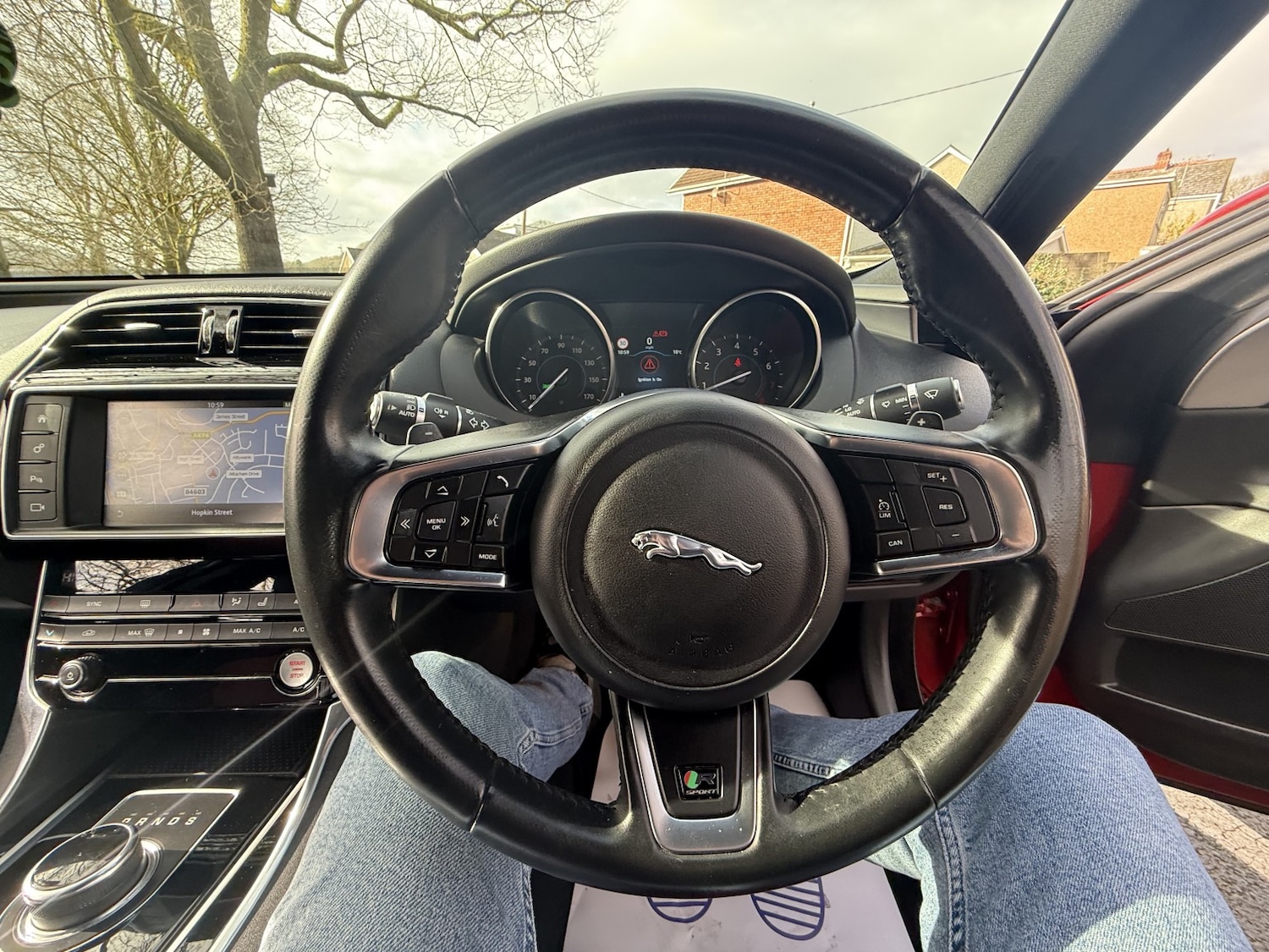 Used Jaguar XE 2016 for sale - 77548242: Photo 33