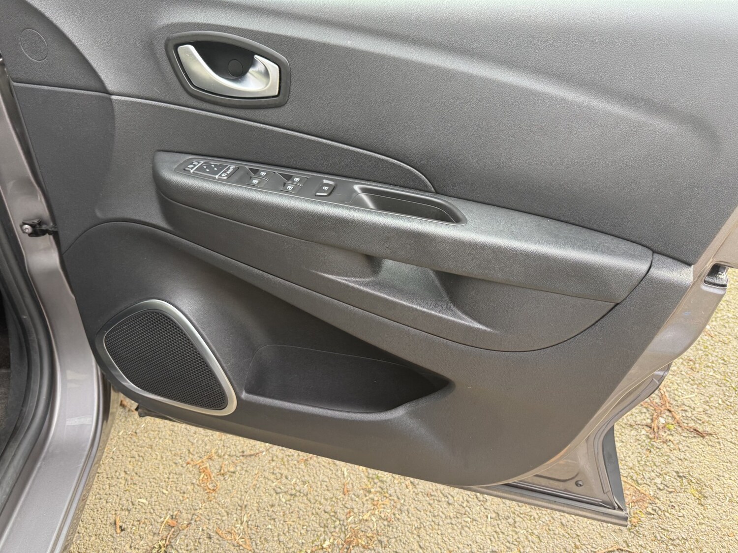 Used Renault Captur 2020 for sale - 78213568: Photo 24