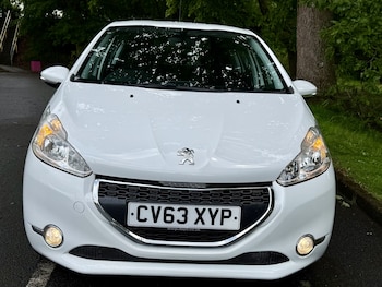 Used Peugeot 208 2014 for sale - 78628391: Photo