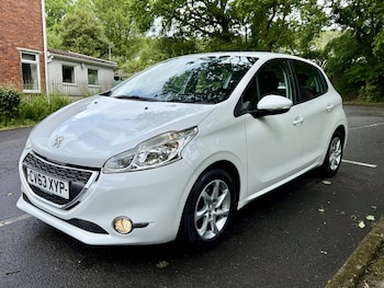 Used Peugeot 208 2014 for sale - 78628391: Photo