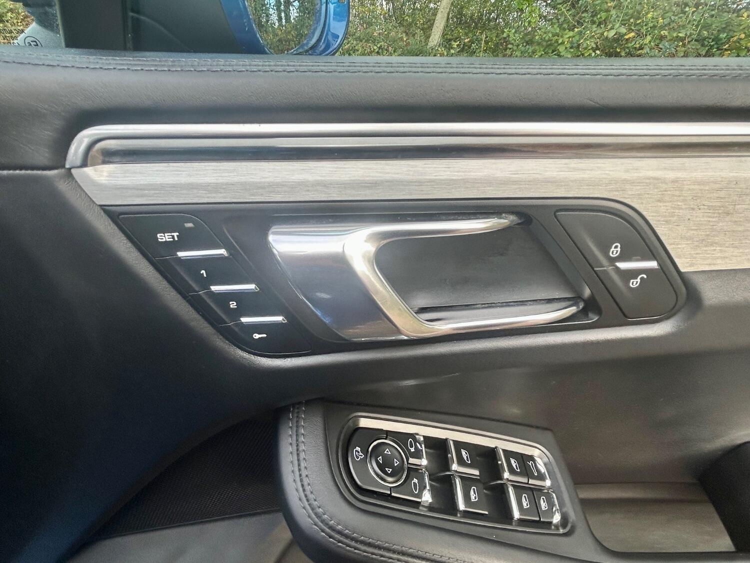 Used Porsche Macan 2014 for sale - 77073135: Photo 43