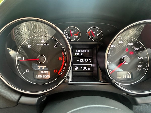 Used Audi TT 2011 for sale - 74808193: Photo 38