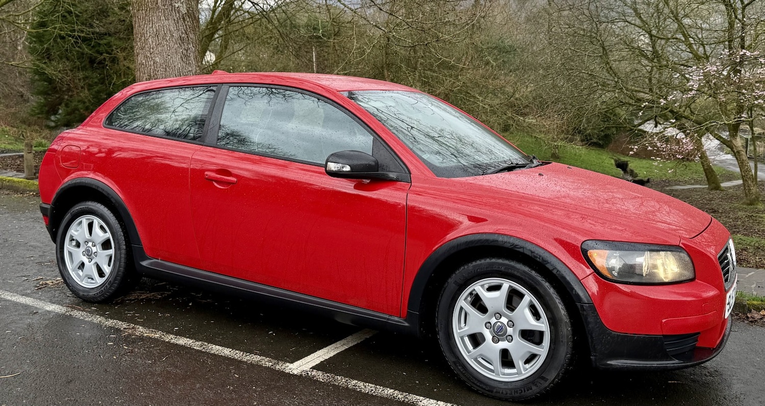Used Volvo C30 2007 for sale - 78213555: Photo 2