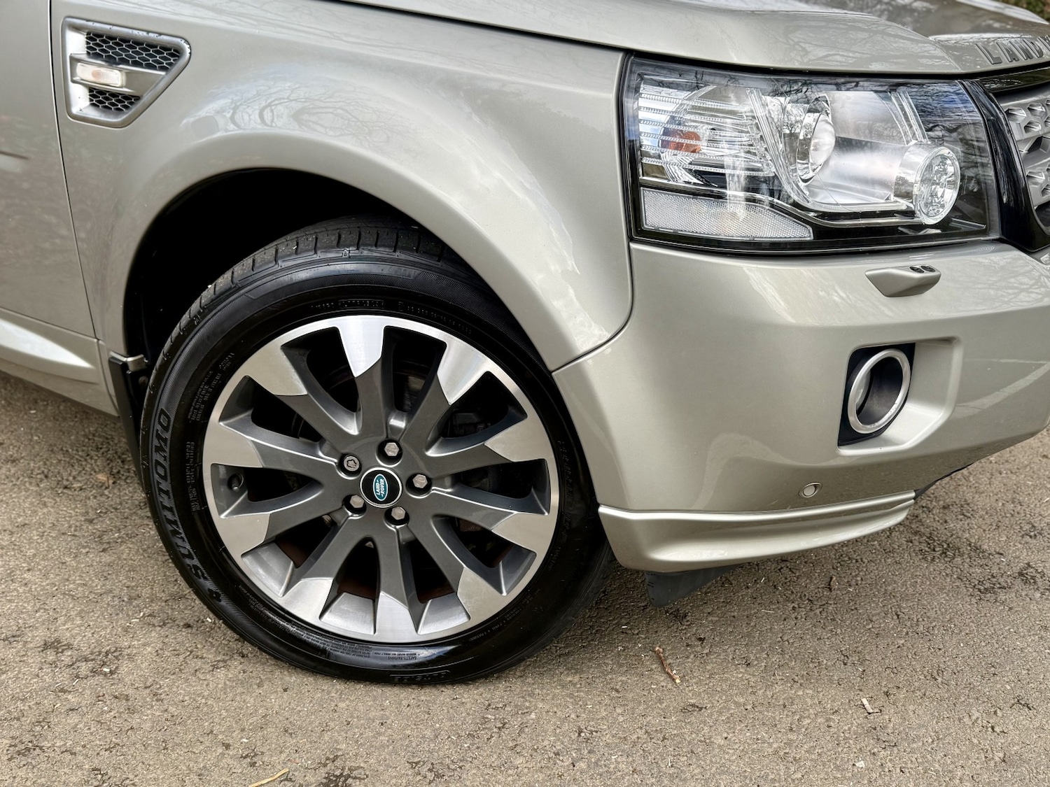 Used Land Rover Freelander 2012 for sale - 78045477: Photo 2