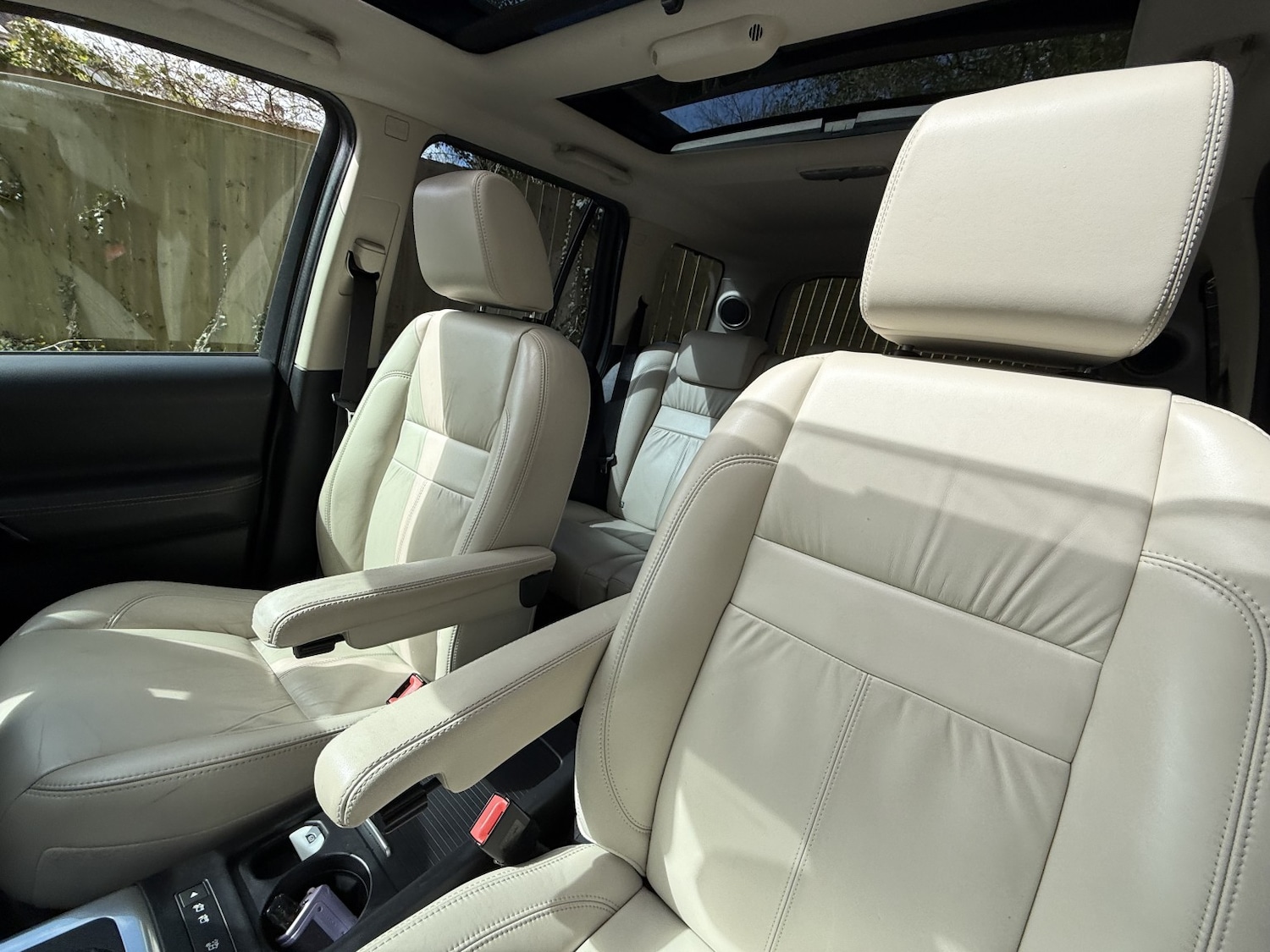 Used Land Rover Freelander 2012 for sale - 78045477: Photo 46