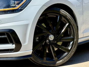 Used Volkswagen Golf 2017 for sale - 78070566: Photo