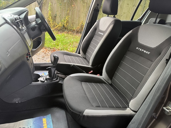 Used Dacia Sandero Stepway 2018 for sale - 76164522: Photo 23