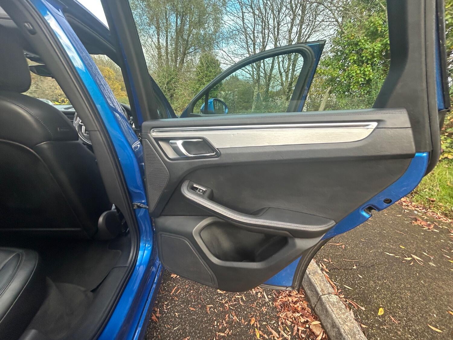 Used Porsche Macan 2014 for sale - 78213645: Photo 51